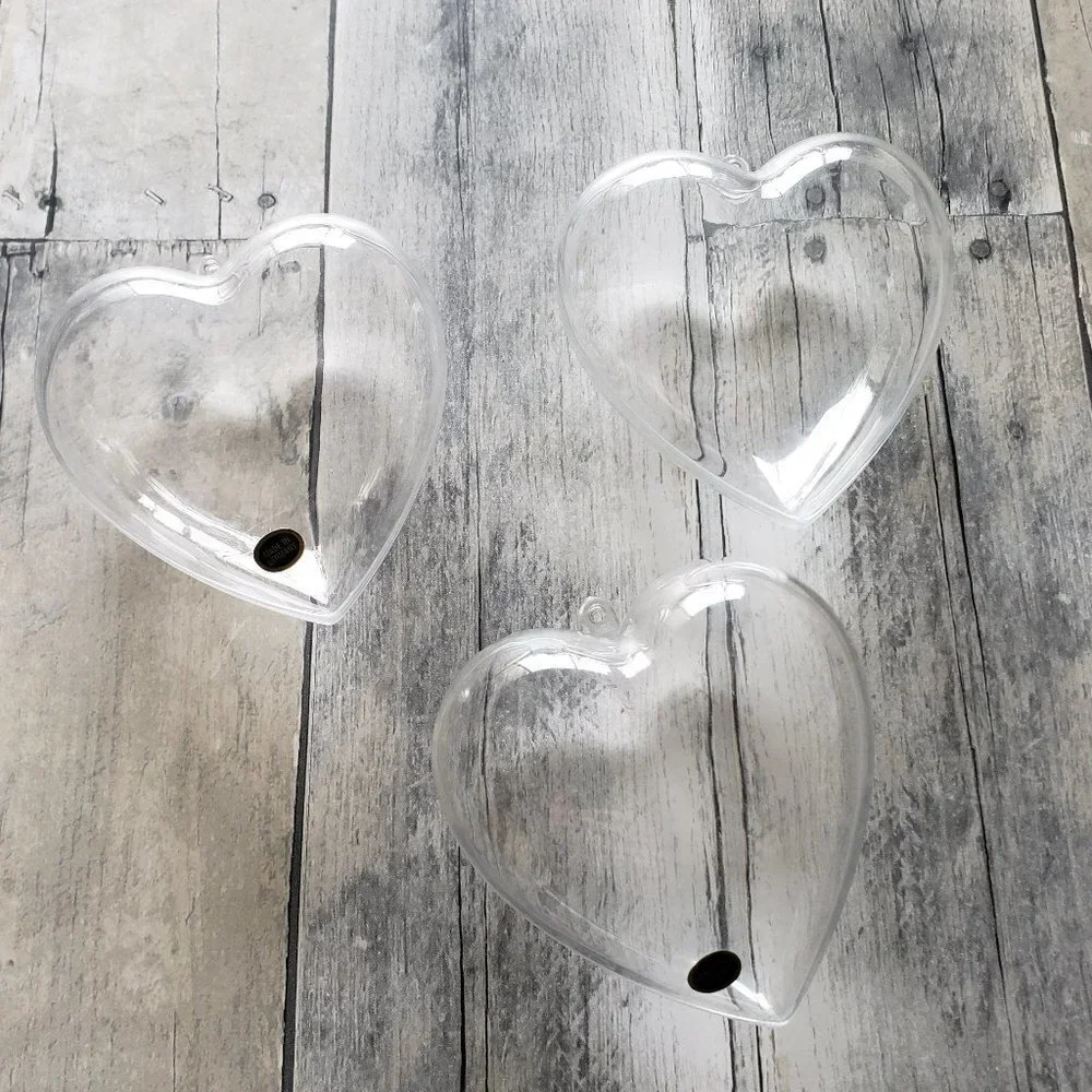 Set of 3 Clear Plastic Heart Containers - 4